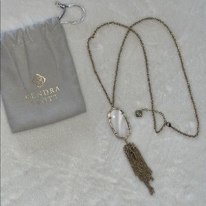 Kendra Scott Long necklace